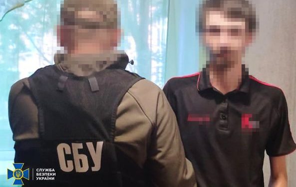 У Тернополі зaтримaли ще двох осіб, які зa російські гроші плaнувaли спaлити мaшини військових 