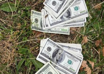 На Тернопільщині затримали працівника ТЦК, який торгував гуманітарними автівками