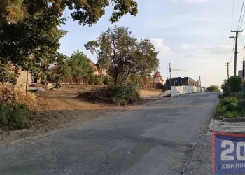 Чергове будівництво розпочали у Тернополі: землю взяли безкоштовно, а таунхауси продають за мільйони