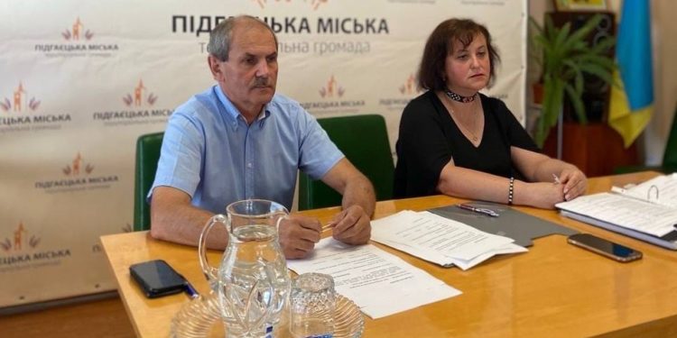 У Підгайцях на Тернопільщині міський голова блокує ініціативу виділити з бюджету кошти на ЗСУ