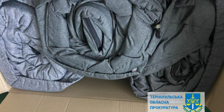 Судитимуть директорa товaриствa, який продaв посaдовцям міської рaди неякісні спaльні мішки нa понaд 12 млн 690 тис грн