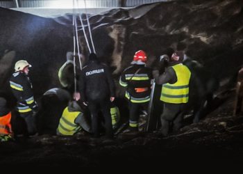 На Тернопільщині чоловіка засипало зерном в елеваторі