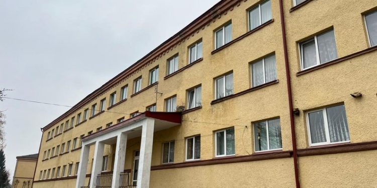 Керівників спецшколи на Тернопільщині звинувачують у корупції і недбалому ставленні до дітей