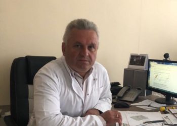 Громада обрурена через скандальне звільнення директора лікарні у Козовій на Тернопільщині