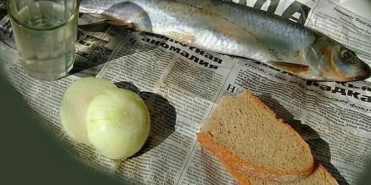 Для тих, хто досі вірить телевізору