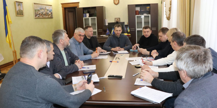 Депутати Тернопільської обласної ради готуються до сесії