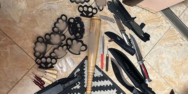 На Тернопільщині затримали чоловіка через зберігання нацистської символіки