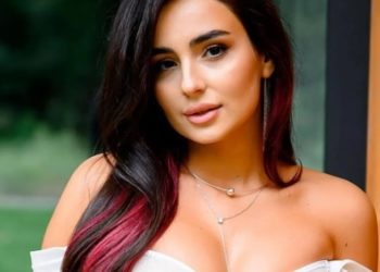 Анна Трінчер