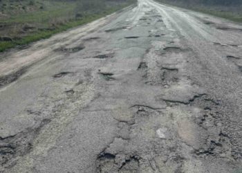 Скандал на Зборівщині: коли відремонтують «дорогу смерті»