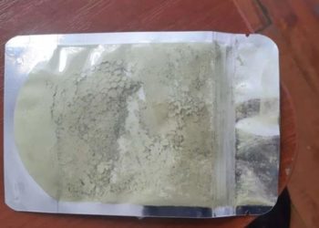 У Тернополі школярка принесла в школу наркотики