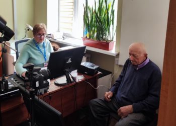 На Тернопiльщинi 72-рiчний чоловiк отримав свiй перший паспорт громадянина України