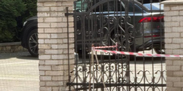 Audi Q8 за чужий рахунок: як нардеп Володимир Гевко обходить декларування розкішного авто