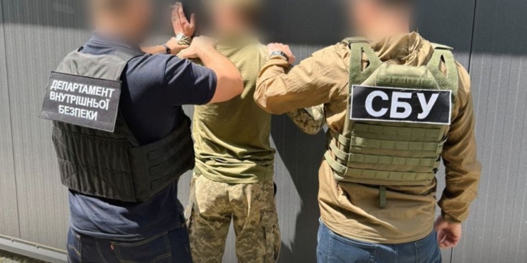 Зняття з розшуку та оформлення фіктивної непридатності – на Тернопільщині викрито корупційні схеми службовців ТЦК