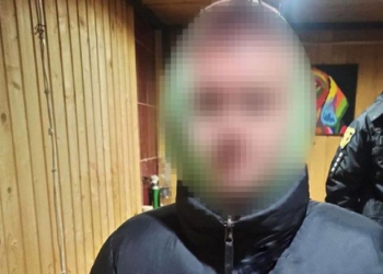 Кременчанин, який в сауні підрізав трьох друзів, в суді відбувся умовним терміном