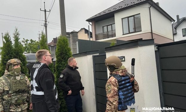Двоє адвокатів з Тернопільщини виманили у забудовника понад 2 млн доларів