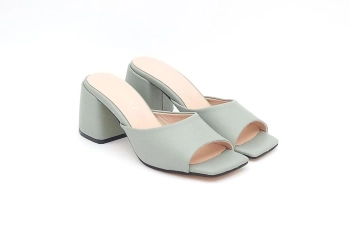 жіночі шльопанці