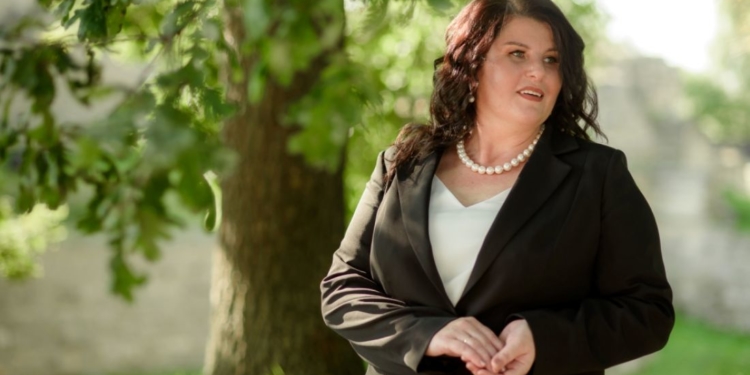 У Збаражі депутатка хоче достроково припинити свої повноваження