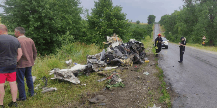 В страшній автотрощі на Тернопільщині загинуло чотири людини