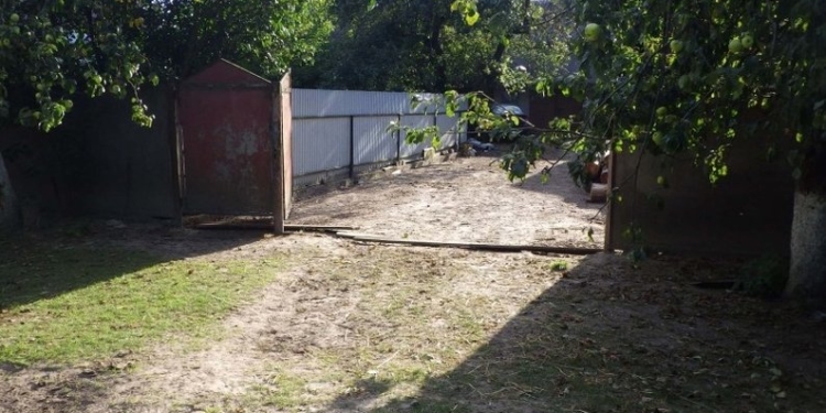 У селі на Тернопільщині 82-річний чоловік смертельно травмувався під час господарських робіт