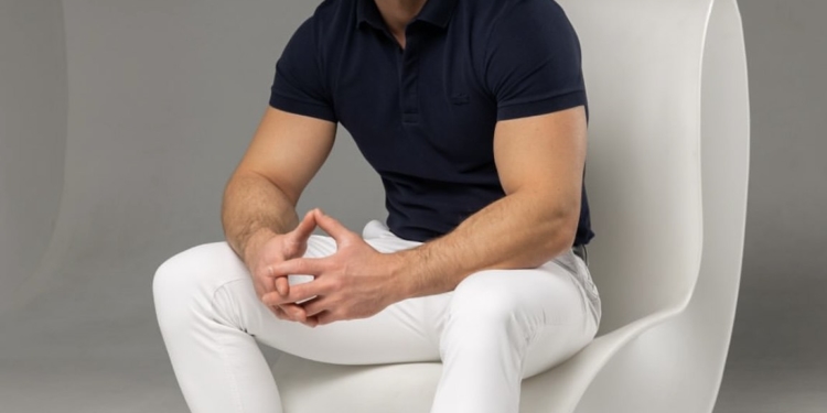 Тернопільський стоматолог веде Instagram російською та приймає пацієнтів у Європі