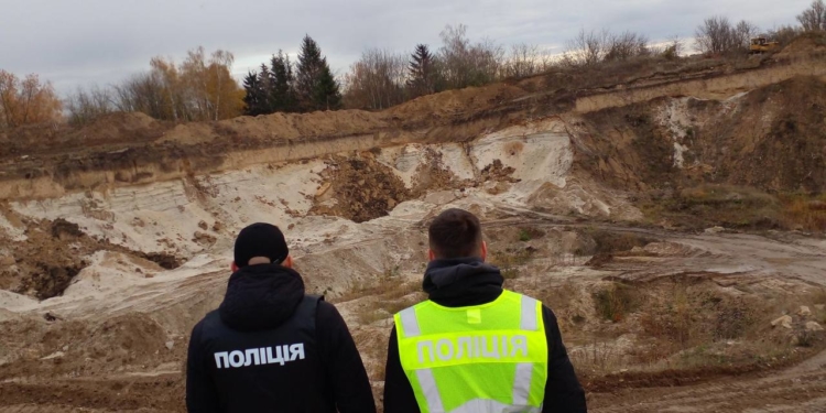 У Тернополі виявлено незаконний видобуток корисних копалин