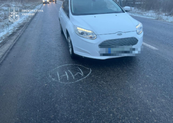 Двом водіям, винувaтцям ДТП у яких 1 людинa зaгинулa, іншa – трaвмовaнa, повідомлено про підозри