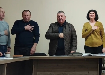 Скандал у Микулинецькій громаді: голова ради роздав понад 2 млн грн на премії за рік