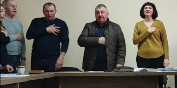 Скандал у Микулинецькій громаді: голова ради роздав понад 2 млн грн на премії за рік