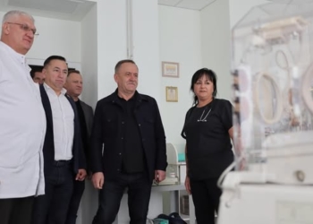 Журналіст розповів про «показову підготовку» до візиту посадовців у дитячу лікарню Тернополя