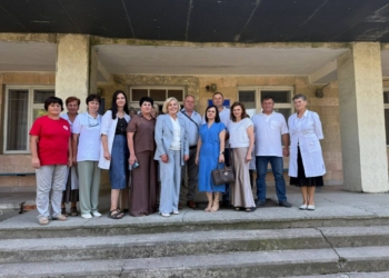 У Мельнице-Подільській лікарні медики продовжують ходити на роботу, попри заборгованість по зарплаті у 7 млн грн