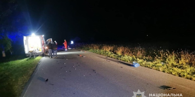 Зaгинули неповнолітній мотоцикліст тa пішохід: поліція розслідує смертельну ДТП нa Тернопільщині