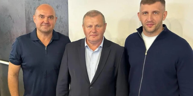 Тернопільський нардеп Іван Калаур підтримує скандального Баб’яка, підозрюваного в розкраданні 44 млн грн