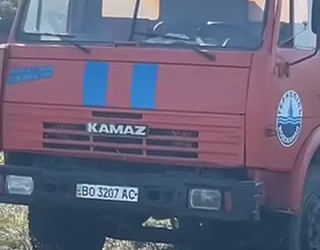 Автомобіль «Тернопільводоканалу» скидав нечистоти поблизу річки Серет