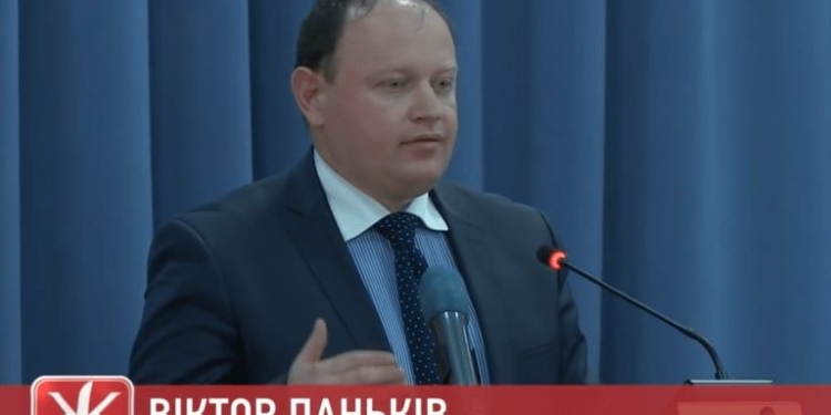 Ексдепутат Паньків знову за гратами: тернопільський журналіст коментує “важку долю” діяча