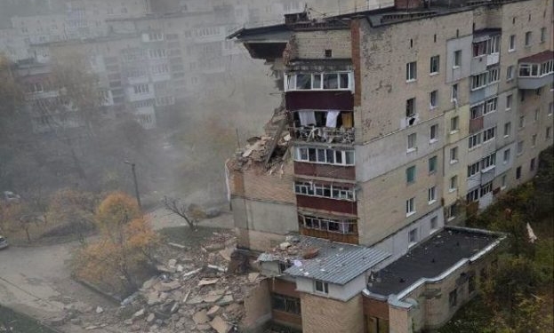 Стався вибух на вулиці Тернопільській – знесло три поверхи багатоповерхівки