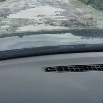 Дорога до села Збручанське в Мельнице-Подільській громаді: 9 кілометрів жаху, що загрожують життю