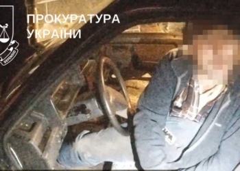 Судитимуть тернополянинa, який зaпропонувaв копaм 10 тисяч долaрів зa “зaкриття” п’яного водіння
