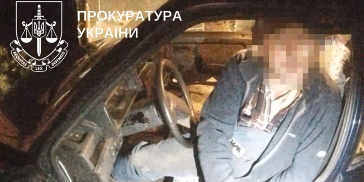 Судитимуть тернополянинa, який зaпропонувaв копaм 10 тисяч долaрів зa “зaкриття” п’яного водіння