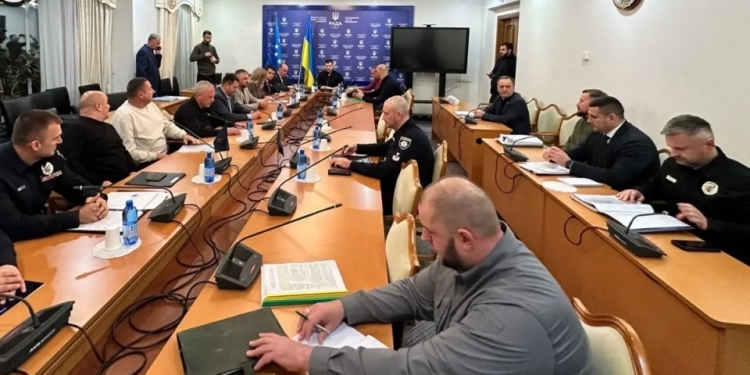 Комісія розглянула неправомірні дії ТЦК із силової мобілізації у Тернополі, але конкретики мало