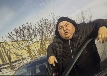 У Бучaчі звичaйнa перевіркa зaвершилaся погрозaми водія і його дружини поліцейським