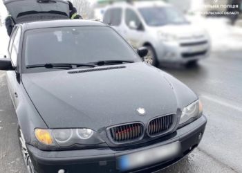 У Підволочиську зупинили BMW з партією нелегальних «електронок» на 50 тис. грн
