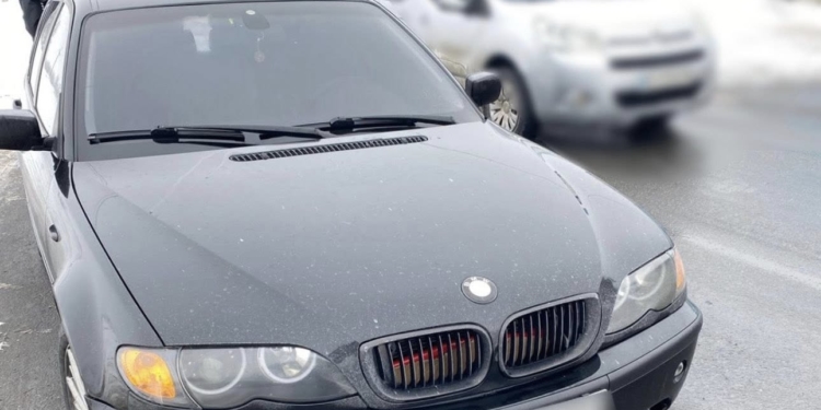 У Підволочиську зупинили BMW з партією нелегальних «електронок» на 50 тис. грн