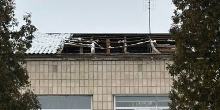 У Бережанах у ліцеї обвалився дах: поліцейські встановлюють обставини події