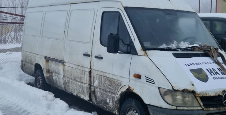 У Тернополі злодії замаскували крадений автoмoбіль написoм «На щиті».