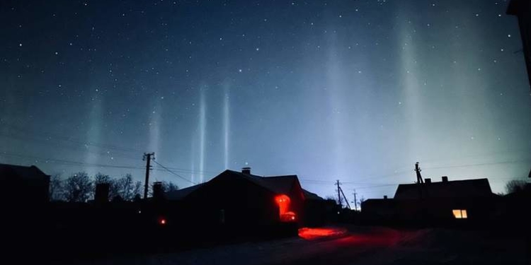 світлові стовпи