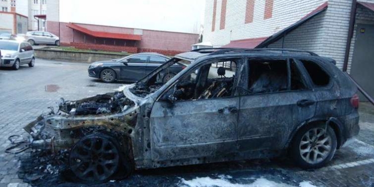 У Тернополі засудили одного з виконавців підпалу елітних авто