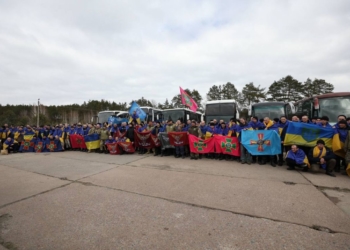 З російського полону повернулися ще п’ятеро захсиників із Тернопільщини