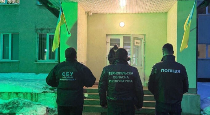 За довідку про інвалідність онкохворого судитимуть працівницю Тернопільського онкодиспансеру