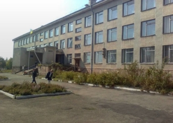 Спортзал для дорослих і проблеми з навчанням: у школі на Тернопільщині — скарги батьків